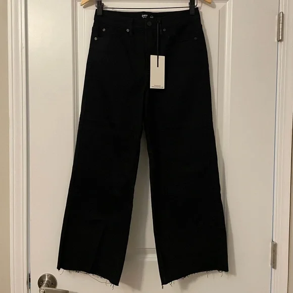 NWT Oat New York Women's Black Wide-Leg Raw Hem Jeans - Picture 2 of 7